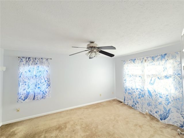 218 Brush Creek Drive, Greece, NY 14612