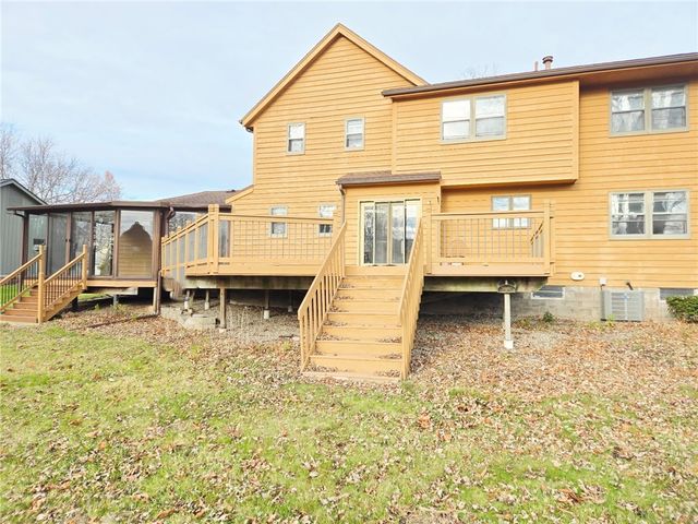 218 Brush Creek Drive, Greece, NY 14612