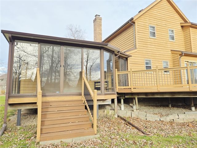 218 Brush Creek Drive, Greece, NY 14612