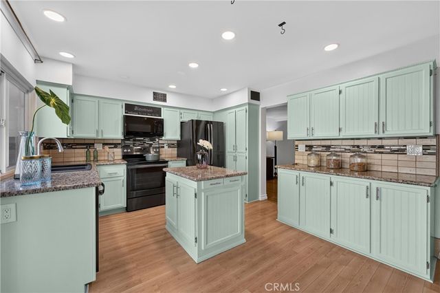 18261 Arches Court, Fountain Valley, CA 92708