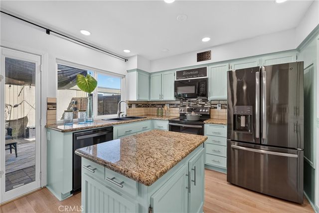 18261 Arches Court, Fountain Valley, CA 92708