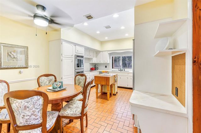 1800 Miami Springs Ave, Miami Springs, FL 33166