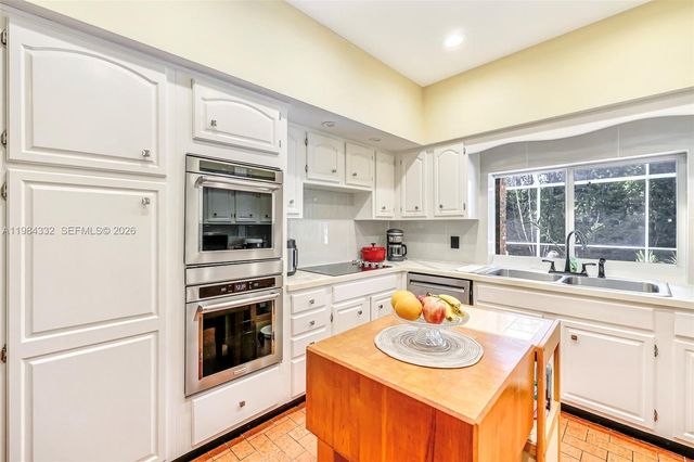 1800 Miami Springs Ave, Miami Springs, FL 33166