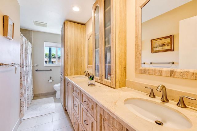 1800 Miami Springs Ave, Miami Springs, FL 33166