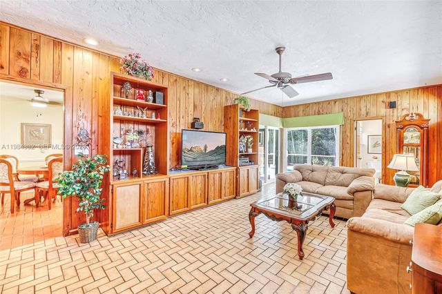 1800 Miami Springs Ave, Miami Springs, FL 33166