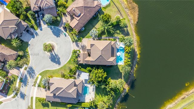 11360 NW 83rd Way, Parkland, FL 33076