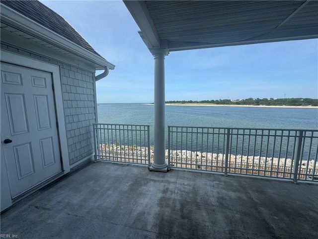 9462 Bay Front DR, Norfolk, VA 23518