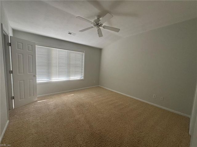9462 Bay Front DR, Norfolk, VA 23518