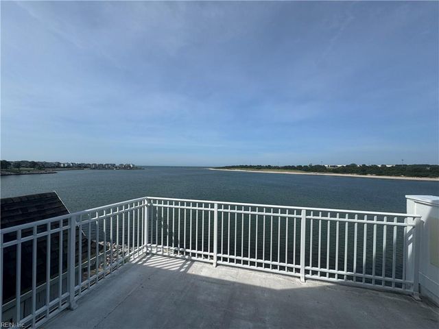 9462 Bay Front DR, Norfolk, VA 23518