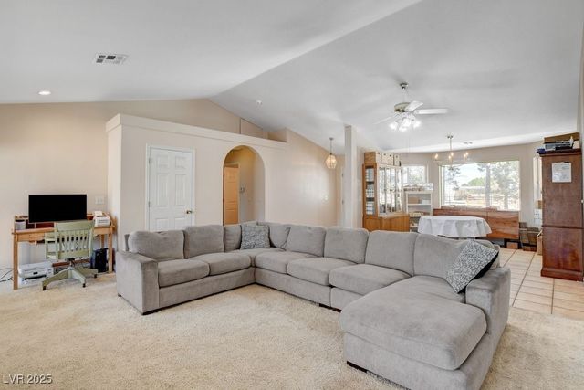 1635 Zubia Street, Overton, NV 89040