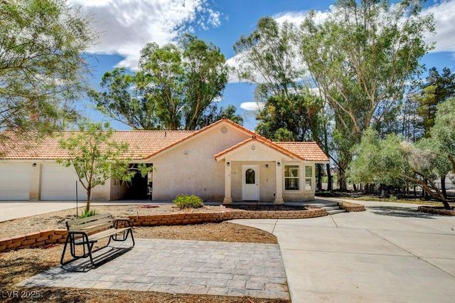 1635 Zubia Street, Overton, NV 89040