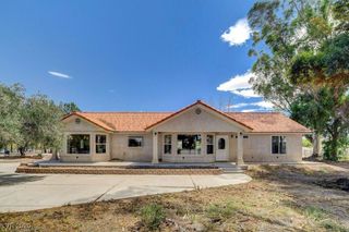 1635 Zubia Street, Overton, NV 89040
