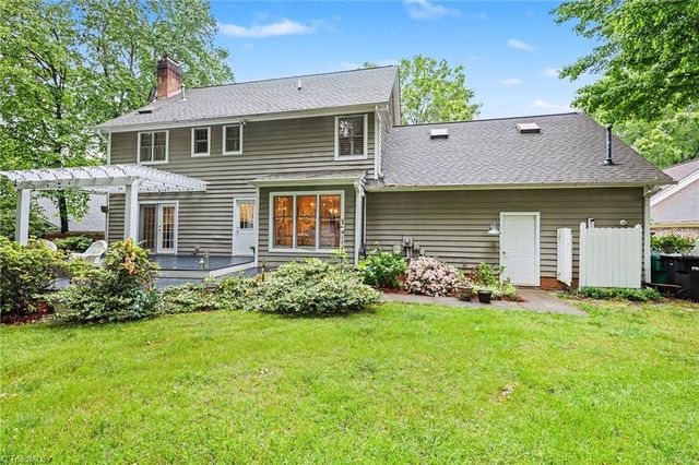 4015 BAYTREE Court, High Point, NC 27265
