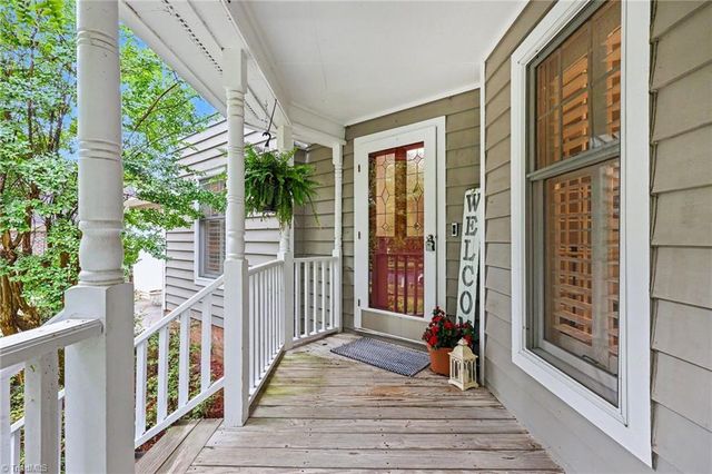 4015 BAYTREE Court, High Point, NC 27265