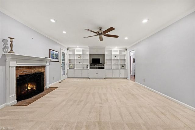 4015 BAYTREE Court, High Point, NC 27265