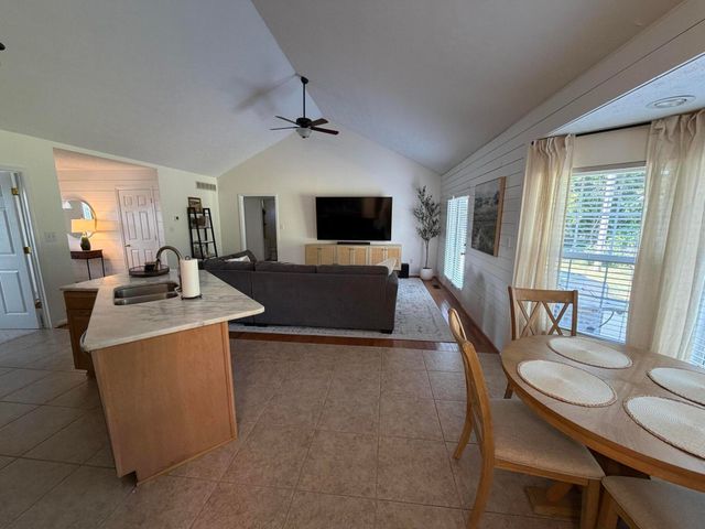 213 Kevin Drive, Nicholasville, KY 40356