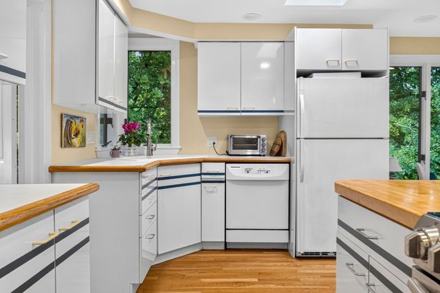 130 Moss Hill Rd, Boston, MA 02130