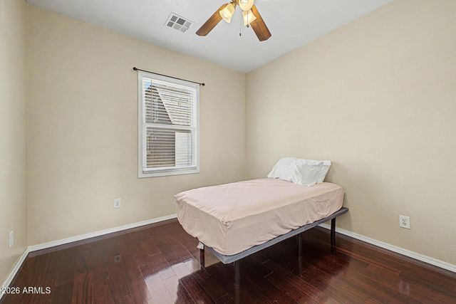 2113 E HUNTINGTON Drive, Phoenix, AZ 85040