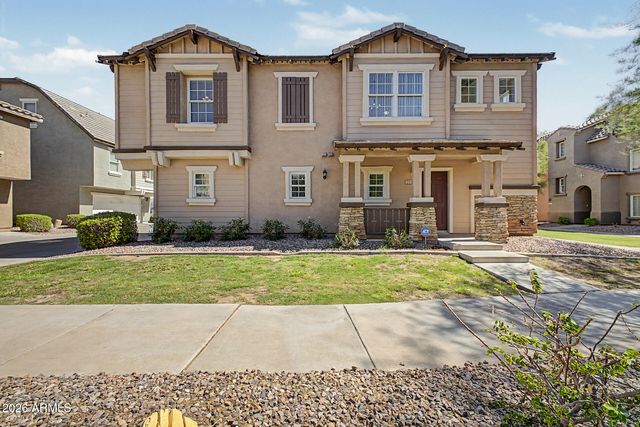 2113 E HUNTINGTON Drive, Phoenix, AZ 85040