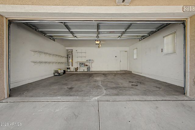 2113 E HUNTINGTON Drive, Phoenix, AZ 85040