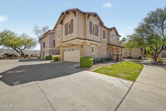 2113 E HUNTINGTON Drive, Phoenix, AZ 85040