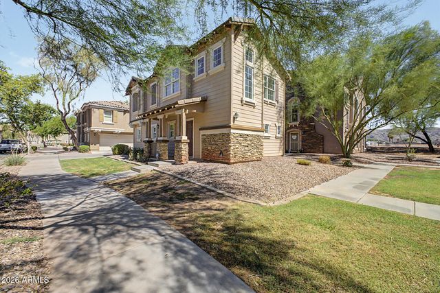 2113 E HUNTINGTON Drive, Phoenix, AZ 85040