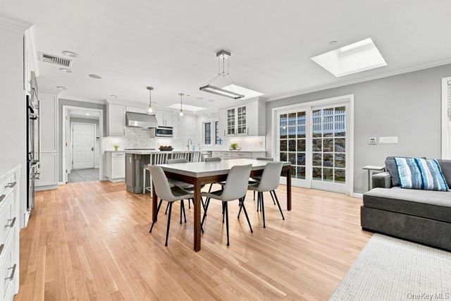 53 W Orchard Road, Chappaqua, NY 10514