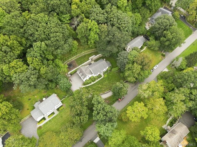 53 W Orchard Road, Chappaqua, NY 10514