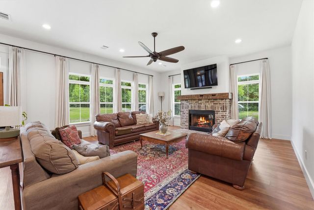 583 County Road 455, Dayton, TX 77535