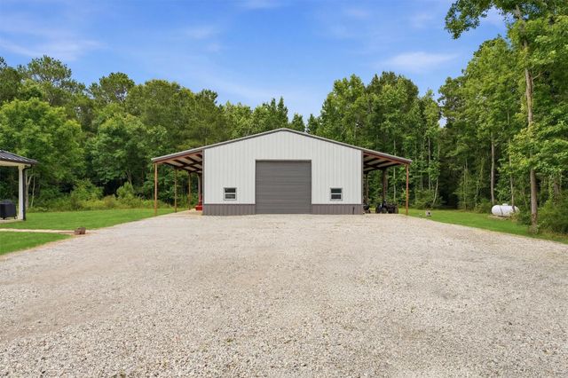 583 County Road 455, Dayton, TX 77535
