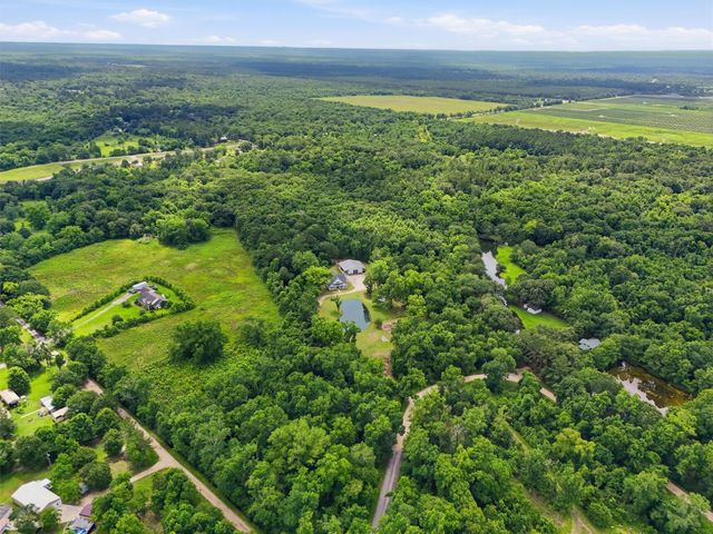 583 County Road 455, Dayton, TX 77535