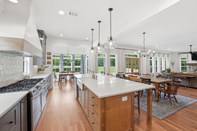 583 County Road 455, Dayton, TX 77535