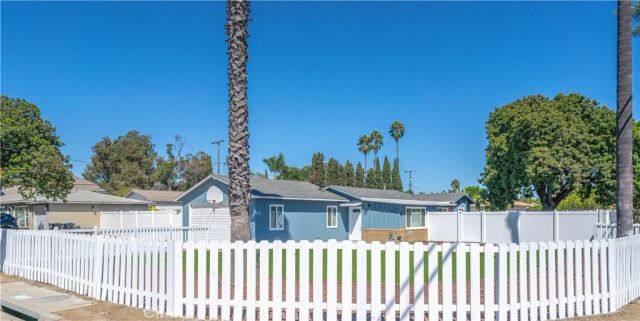 4301 W Lilac, Santa Ana, CA 92704