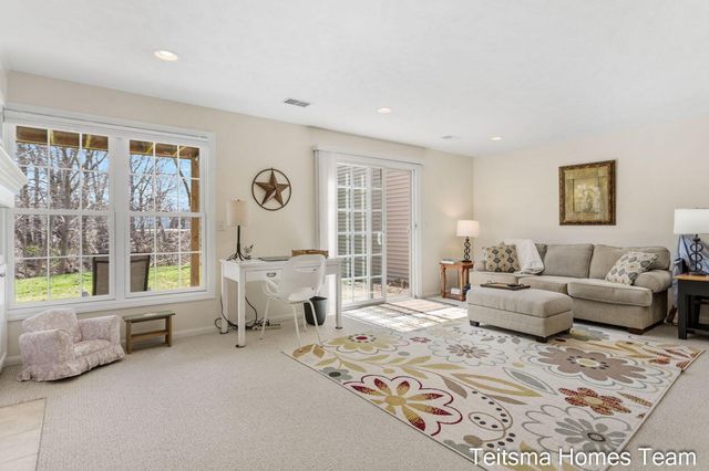 1546 Beechtree Commons, Grand Haven City, MI 49417