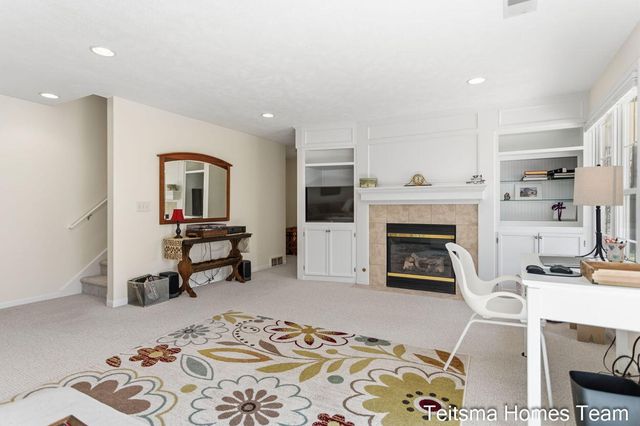 1546 Beechtree Commons, Grand Haven City, MI 49417
