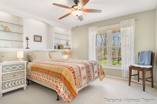 1546 Beechtree Commons, Grand Haven City, MI 49417