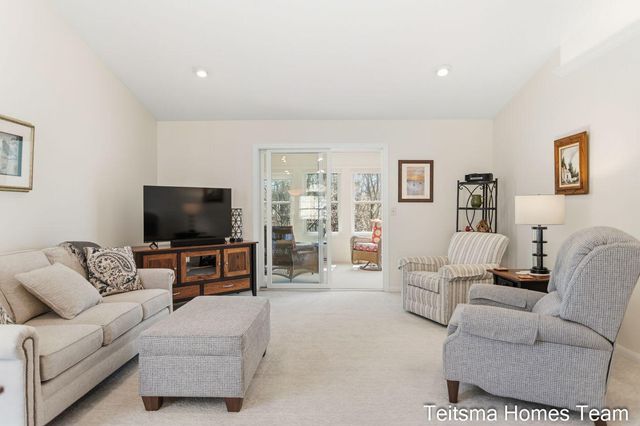 1546 Beechtree Commons, Grand Haven City, MI 49417