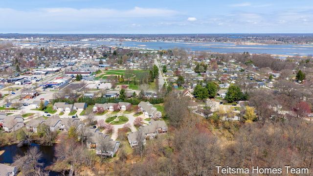 1546 Beechtree Commons, Grand Haven City, MI 49417