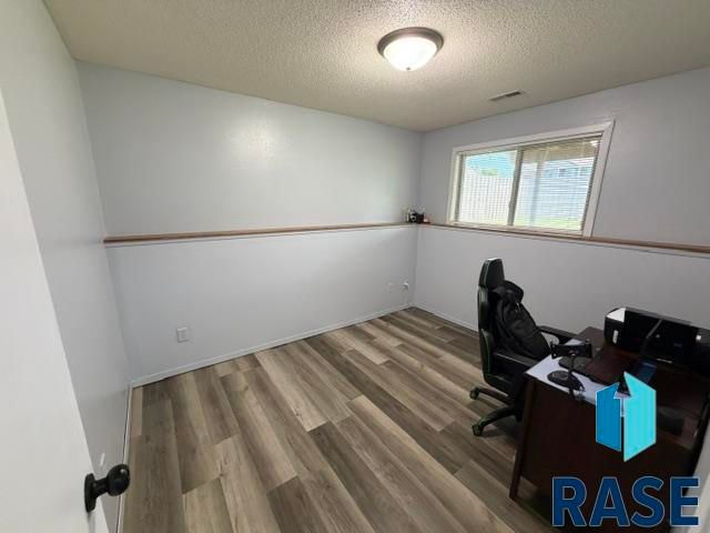 5519 W Dardanella Rd Road, Sioux Falls, SD 57106