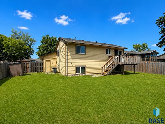 5519 W Dardanella Rd Road, Sioux Falls, SD 57106