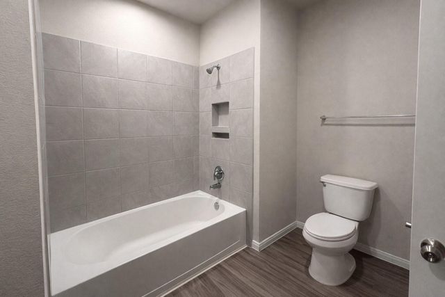 31122 Gullwing Manor Drive, Tomball, TX 77375