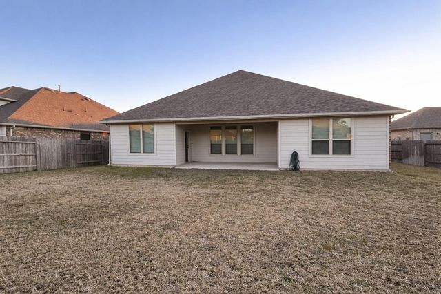 31122 Gullwing Manor Drive, Tomball, TX 77375