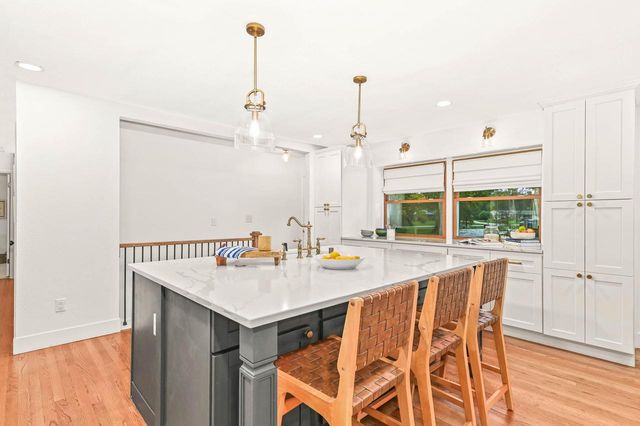 3200 Jerri COURT, Brookfield, WI 53045