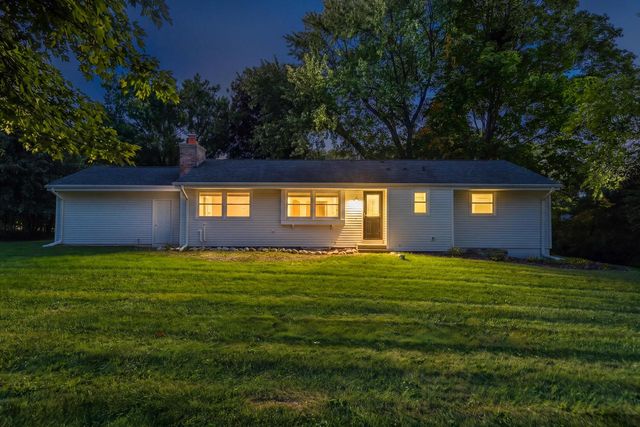 3200 Jerri COURT, Brookfield, WI 53045