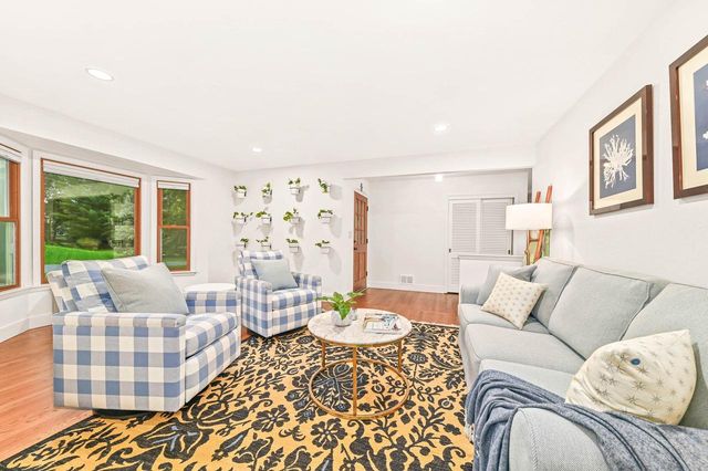 3200 Jerri COURT, Brookfield, WI 53045