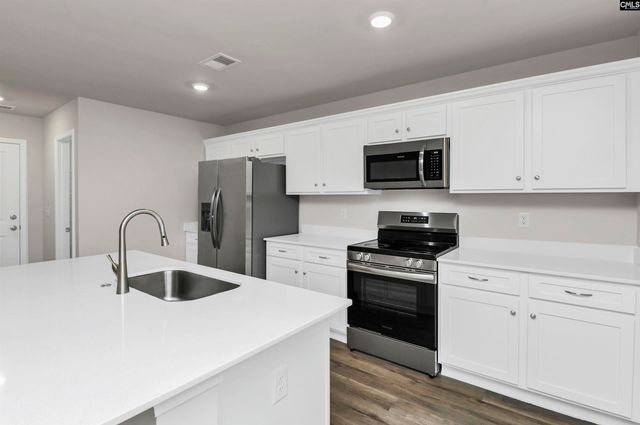 82 Harmon Road, Hopkins, SC 29061