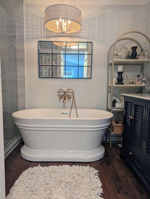 Image 14 of property listing at 2100 Pigeon Point Road, Beaufort, SC 29902