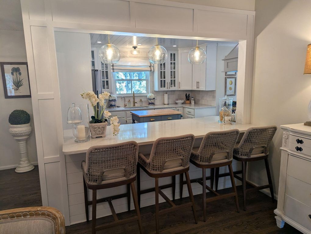 Image 24 of property listing at 2100 Pigeon Point Road, Beaufort, SC 29902