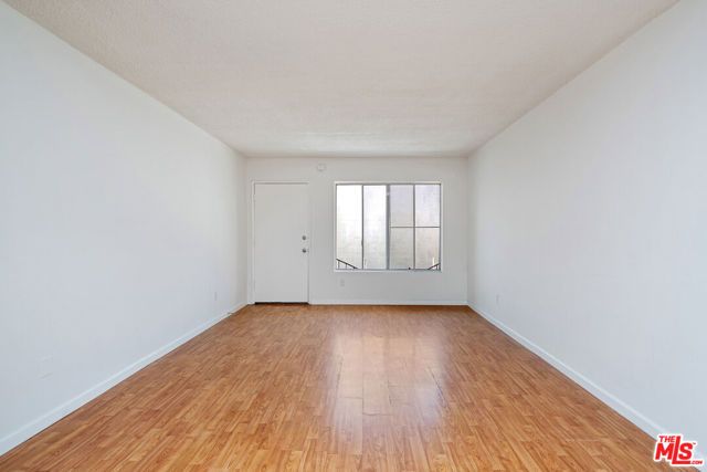 13631 Vanowen Street, Van Nuys (los Angeles), CA 91405