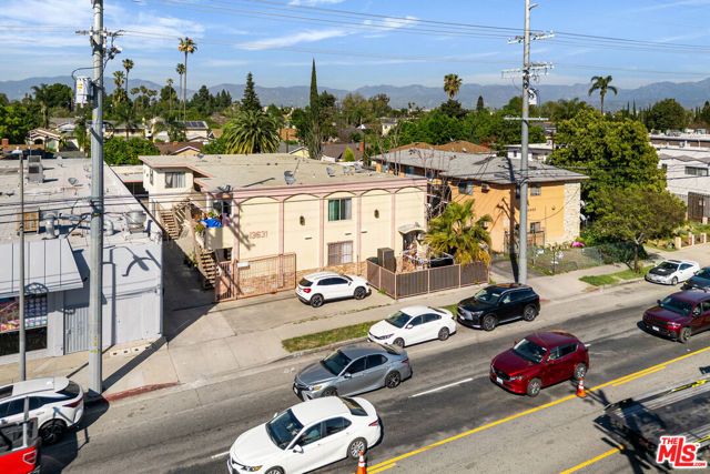 13631 Vanowen Street, Van Nuys (los Angeles), CA 91405